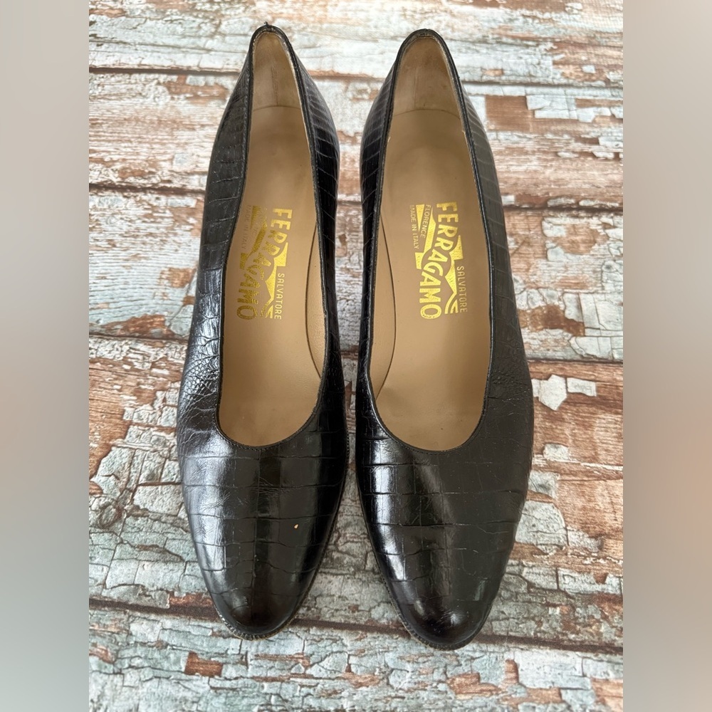 Salvatore Ferragamo Black Croc-Embossed heels - Picture 5 of 12